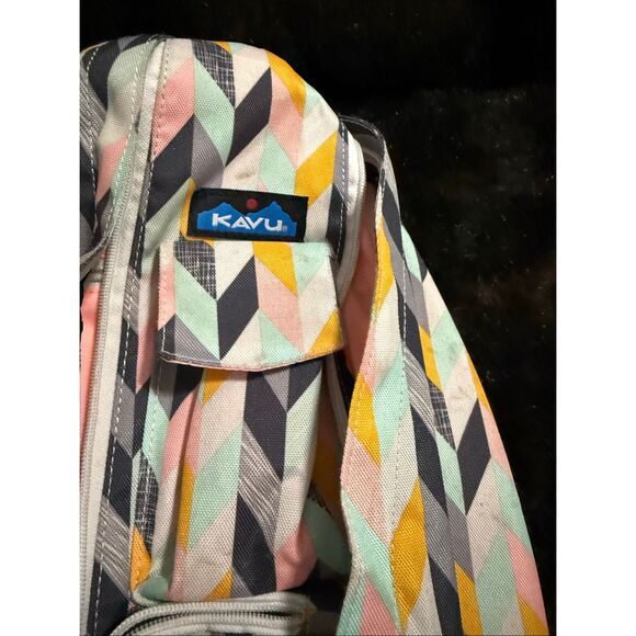 KAVU Mini Rope Sling Pack with Adjustable One Size, Chevron Sketch - Picture 5 of 6